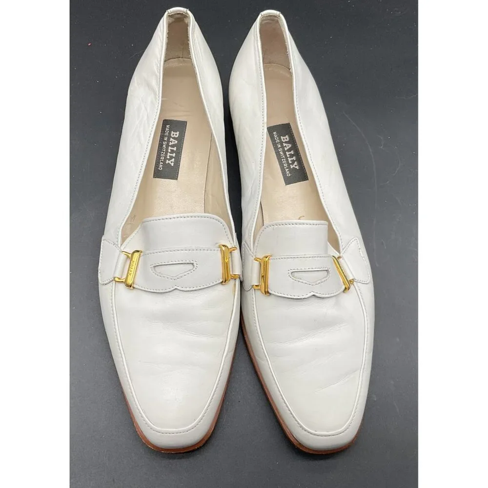 Bally Womens White Leather Loafers With Gold Buckle Detail Size 7 E Switzerland - Picture 2 of 8